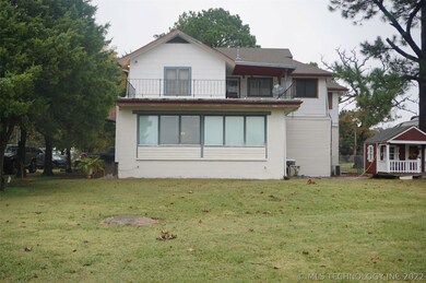 405 W Lookout St, Henryetta, OK 74437 - photo 2