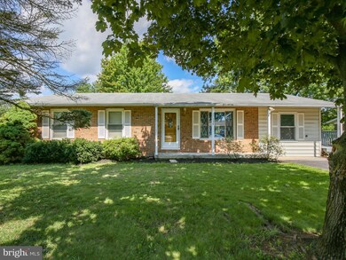 139 Meadowbrook Dr, Stephens City, VA 22655 - photo 3