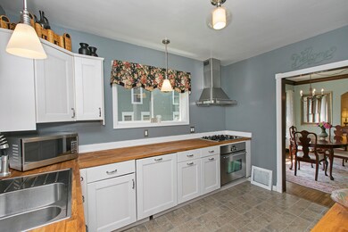 126 Division St, Algonquin, IL 60102 - photo 4