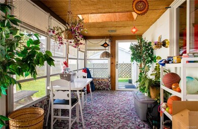 55 5th Ave, North Tonawanda, NY 14120 - photo 4