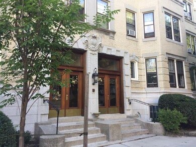 38 Kilsyth Rd unit 2, Brookline, MA 02445 - photo 2