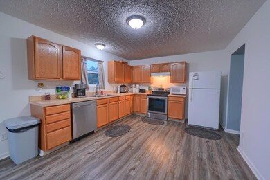 326 Hardwood Ave, Circleville, OH 43113 - photo 7