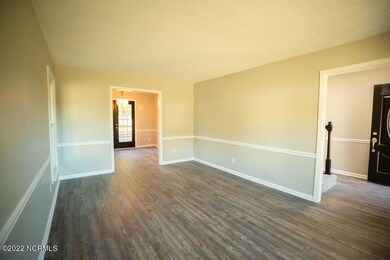 101 Epworth Dr, Jacksonville, NC 28546 - photo 5