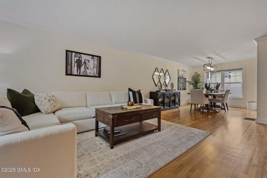 39 maple tree living and dining