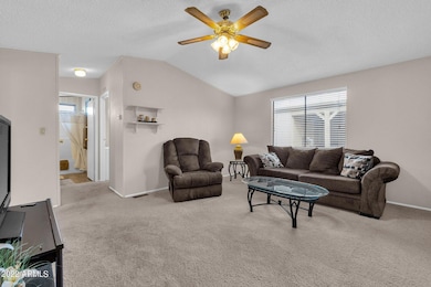 8-web-or-mls-1944-e-bellerive-dr