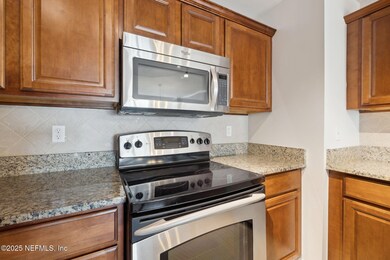 10-web-or-mls-400 E Bay St Unit 1902 (9