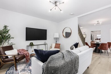[002] 108 W Pacemont Rd, Columb