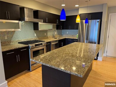 310 Cliff Ln unit 4E, Cliffside Park, NJ 07010 - photo 6