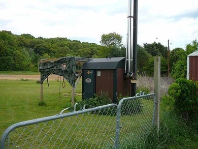 36660 Hocking Dr, Logan, OH 43138 - photo 4