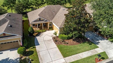 21638 Belgian Ct, Mount Dora, FL 32757 - photo 2