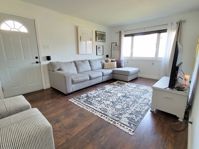 166 Austin Ave, Carpentersville, IL 60110 - photo 3