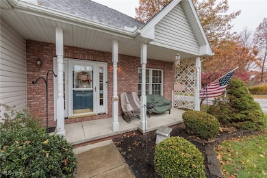 12185 Emma Ln, Cleveland, OH 44130 - photo 2