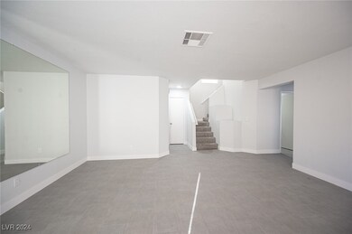 2828 Edge Rock Cir, Las Vegas, NV 89117 - photo 3