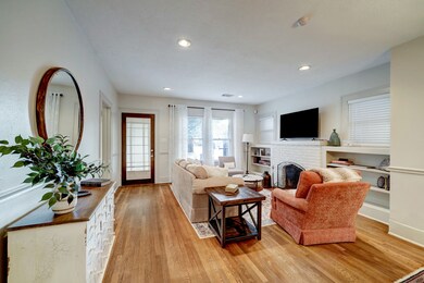 2505 Elmen St, Houston, TX 77019 - photo 5