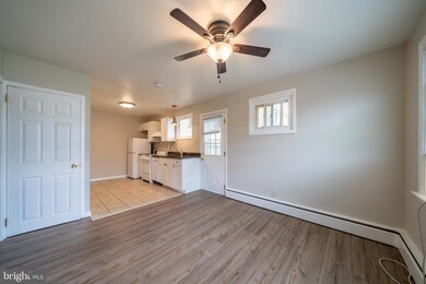 335 Marshall St unit D, Kennett Square, PA 19348 - photo 2