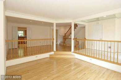 10926 Brewer House Rd, Rockville, MD 20852 - photo 4