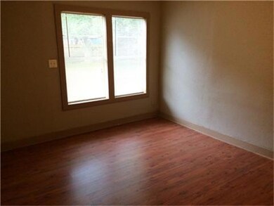3921 Melbourne St, Houston, TX 77026 - photo 7