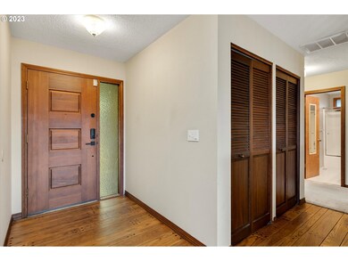 8520 SW Parkview Loop, Beaverton, OR 97008 - photo 4