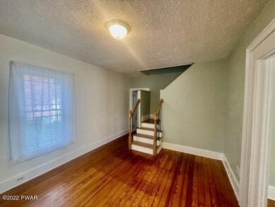 106 W High St, Milford, PA 18337 - photo 6