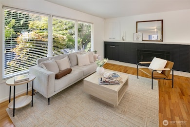 18704 58th Ave NE, Kenmore, WA 98028 - photo 5