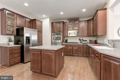 25395 Elm Terrace, Aldie, VA 20105 - photo 3