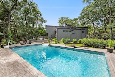 6 Woodland Way, Westhampton Beach, NY 11978 - photo 2