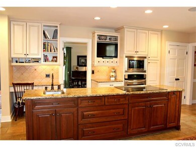 Endless Amounts of Counter and Cabinet Space....