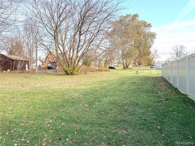 0 16-110-13-27-030 Gratiot Ave Vacant Lot Ave unit 20251054378, Clinton Township, MI 48036 - photo 2