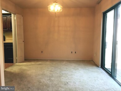 517 Foxwood Ln, Paoli, PA 19301 - photo 5