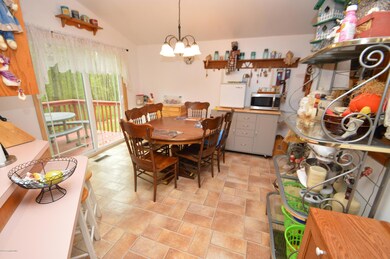 849 Keene Way, Sciota, PA 18354 - photo 6