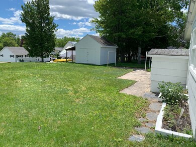 49 Michigan St, Millinocket, ME 04462 - photo 3