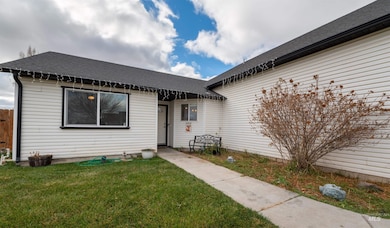 498 Clover Ave, Twin Falls, ID 83301 - photo 4