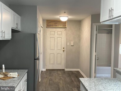 9808 Lake Pointe Ct unit 301, Upper Marlboro, MD 20774 - photo 7