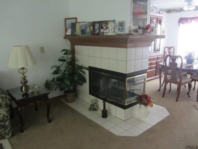 14 Hilltop Ct, Troy, NY 12182 - photo 5