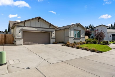 3710 Spyglass Ln, Turlock, CA 95382 - photo 2