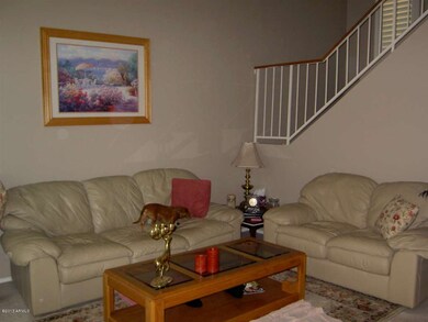 LIVING/ROOM/GREAT ROOM