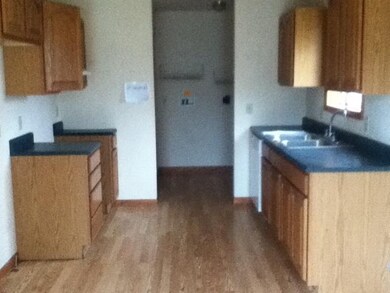 # 262-168143-dining