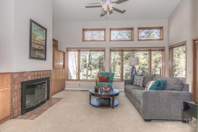 57835 Alberello unit 12, Sunriver, OR 97707 - photo 4