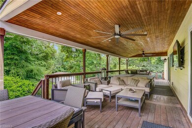 5106 Woodberry Forest Rd, Greensboro, NC 27406 - photo 3