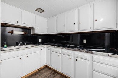 9 Fairmount Ave unit 4, Providence, RI 02908 - photo 2