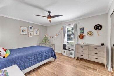 5934 Bent Bough Ln, Houston, TX 77088 - photo 7