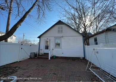 449 Midland Ave Backyard