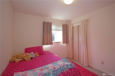 1440 S 234th St, Des Moines, WA 98198 - photo 4