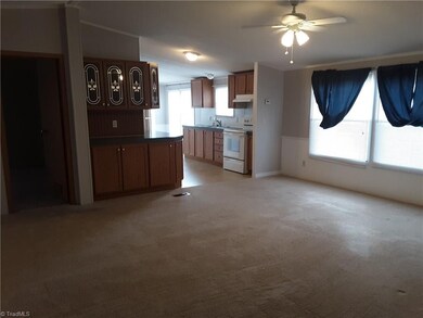 140 Sweetwater Dr, Statesville, NC 28625 - photo 7