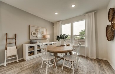 332 Paso Fino Dr, Alvin, TX 77511 - photo 5