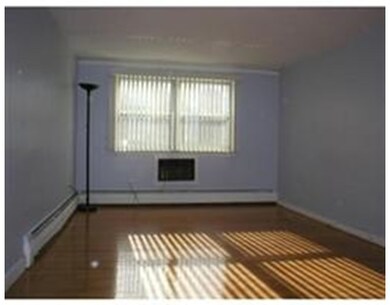12 Commonwealth Ct unit 9, Brighton, MA 02135 - photo 2
