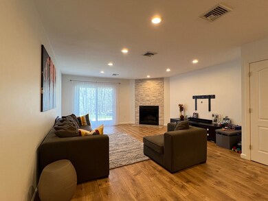 1400 Lagrange St unit 1405, Chestnut Hill, MA 02467 - photo 3