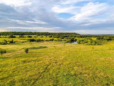 15 tanks & multiple creeks make Rolling Oaks Ranch