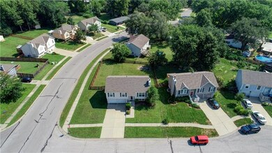 508 Willow Ct, Lansing, KS 66043 - photo 4