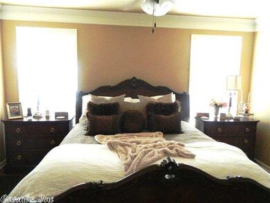 KIng size bed fits perfectly!